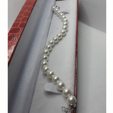 Load image into Gallery viewer, sterling silver pearl bracelet
