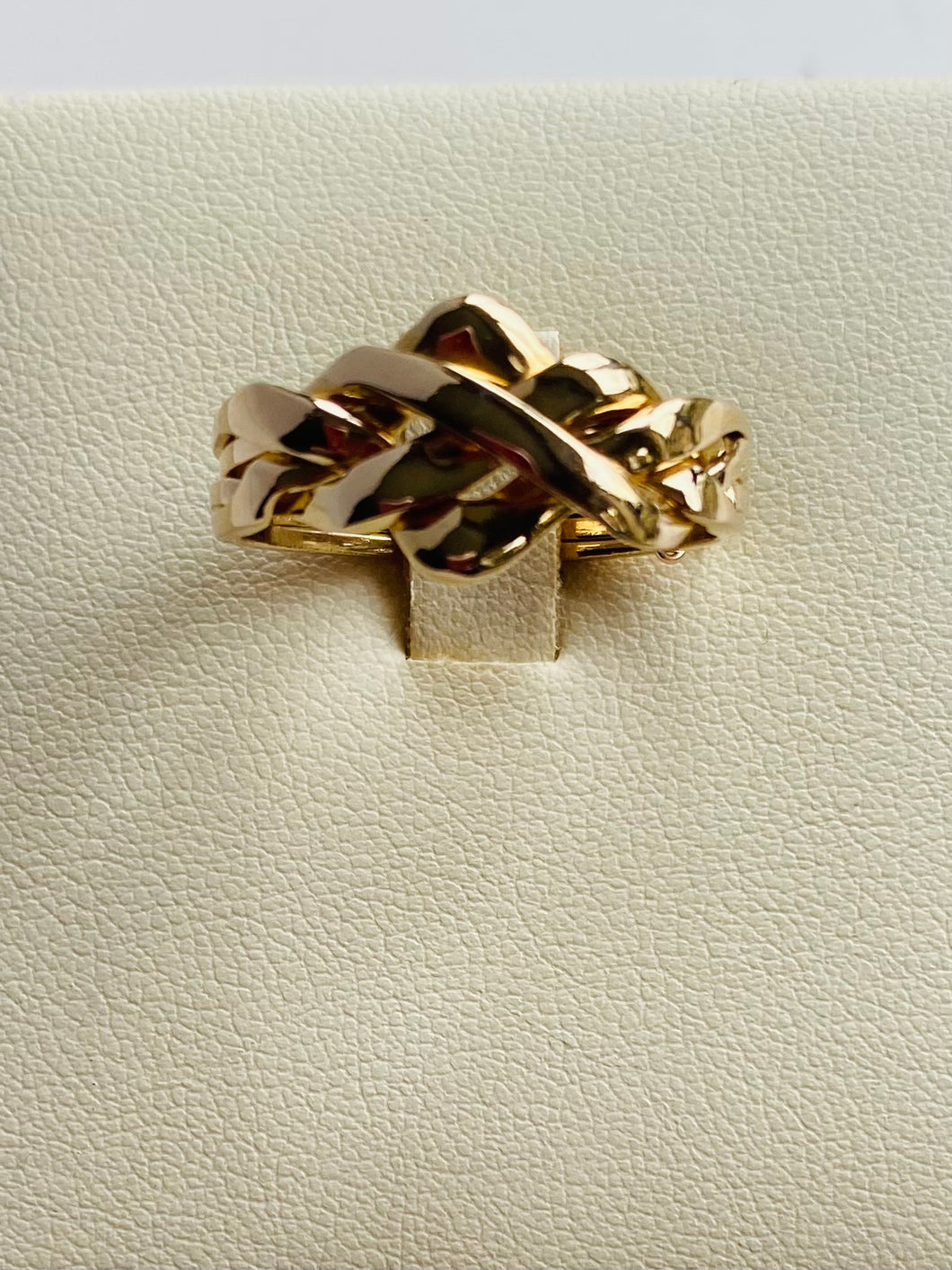 9ct gold puzzle ring