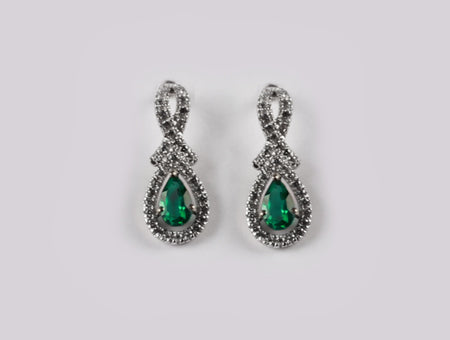 9ct white gold emerald c/z  earrings