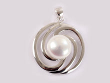 Load image into Gallery viewer, sterling silver pearl pendant

