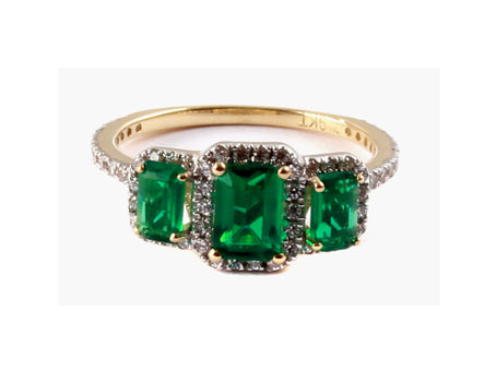 9ct gold emerald c/z  ring